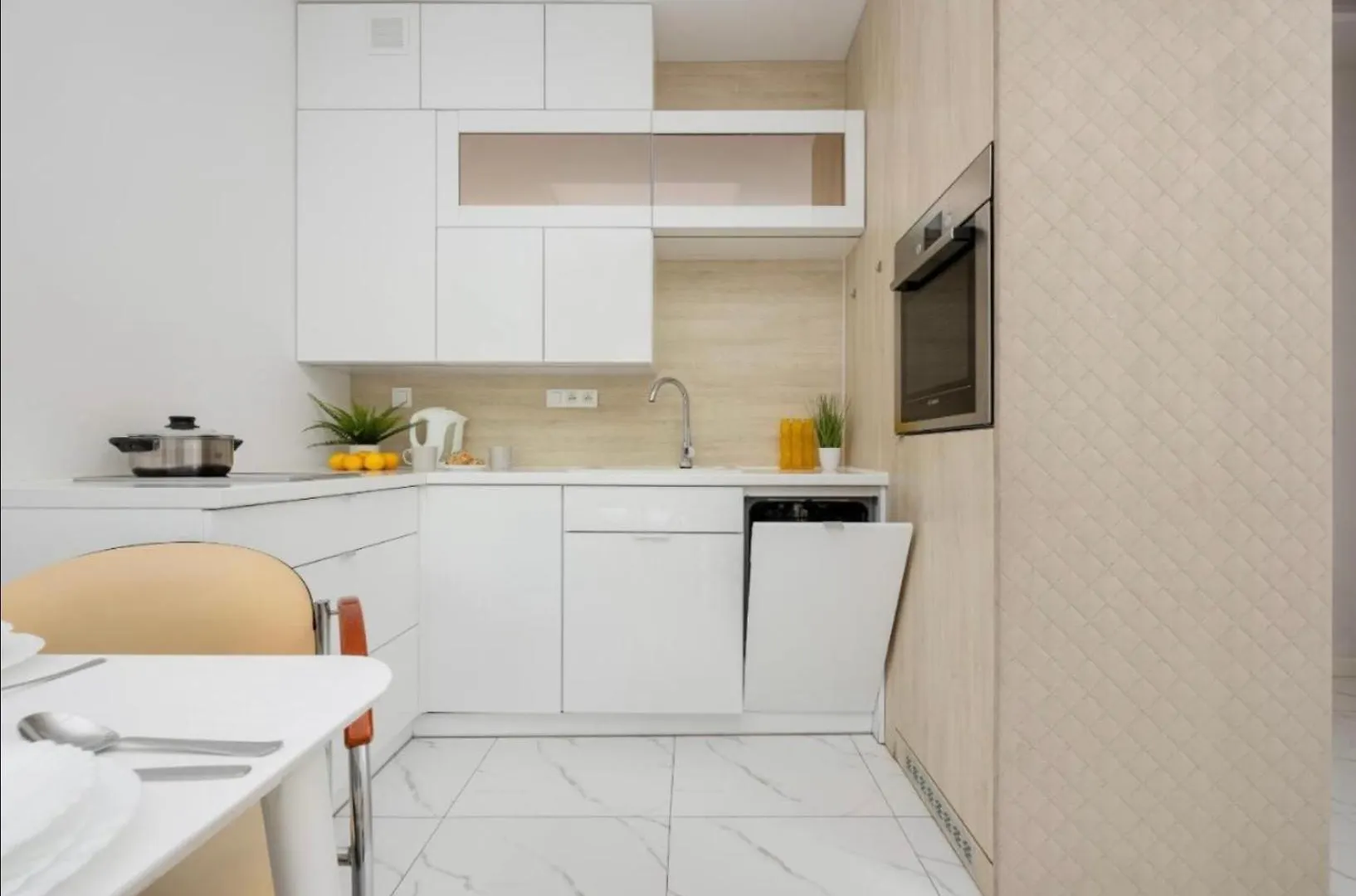Warsaw Hub Daszynskiego Apartment 0*,  Poland